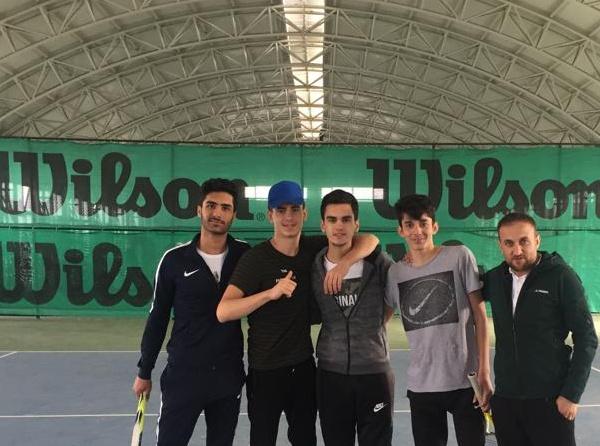 2018 2019 Okul Sporları Tenis İl Birinciliğini Finalde Sosyal Bilimler Lisesini yenerek kazandık.