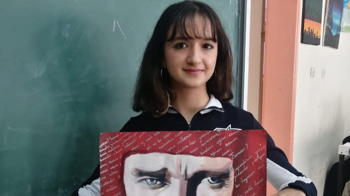 Öğrencimiz Edanur Eroğlu Cumhuriyet' in Yüzüncü Yılı konulu resim yarışmasına eseriyle katılım sağladı.